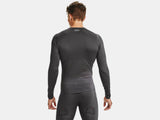 UNDER ARMOUR MEN'S FITTED LONG SLEEVE GRIPPY SHIRT