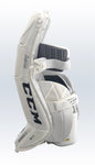 CCM EXTREME FLEX E4.9 INTERMEDIATE GOALIE PADS