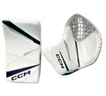CCM AXIS 2 SENIOR GOALIE CATCHER & BLOCKER SET *CLEARANCE*